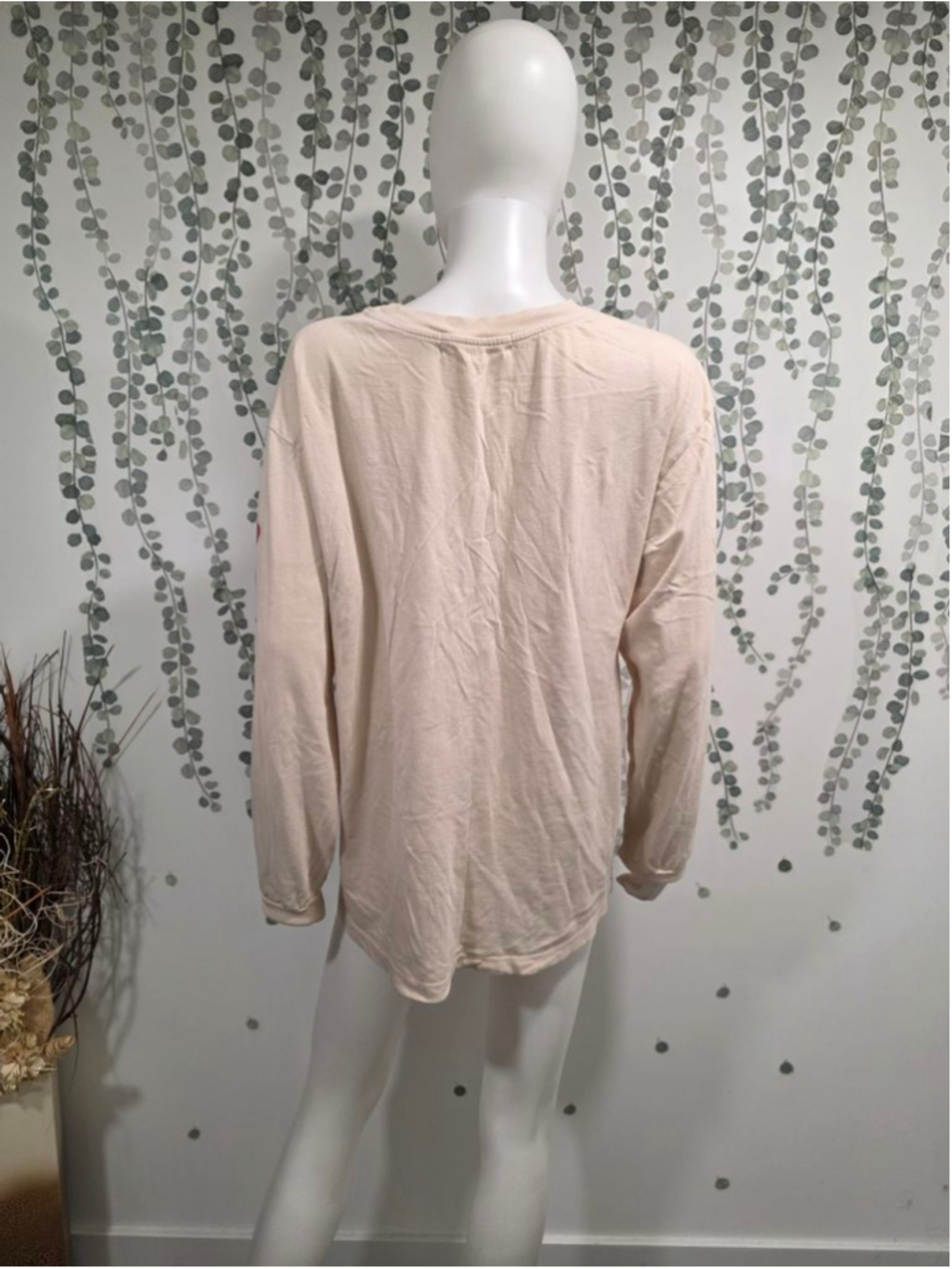 Daydreamer Queen Card Graphic Long Sleeve Tee XL Beige Made in USA Cotton - Picture 7 of 10